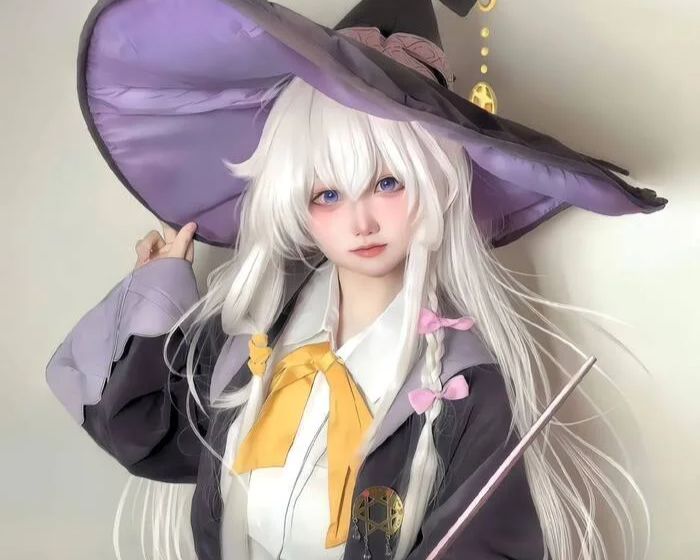 Bộ cosplay Elaina