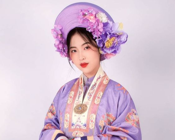Trang phục nhật bình tím