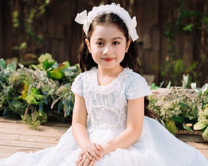 Đầm công chúa bé gái